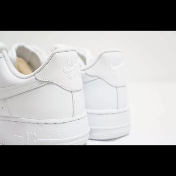 Nike Air Force 1 Low White 07 - Picture 4 of 7